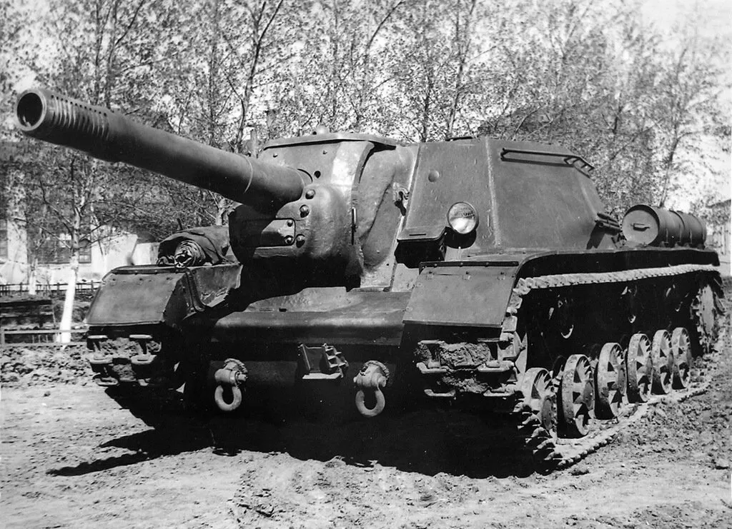 ИСУ-152 история легендарной самоходки в военном рассказе